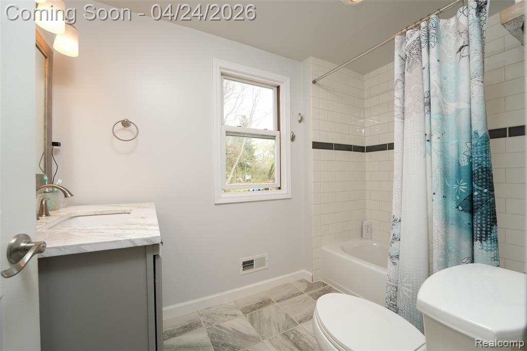 19150 Rainbow Drive, Lathrup Village, MI 48076 — Photo 22