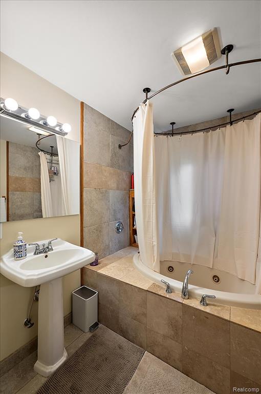 4550 Independence Drive, Clarkston, MI — Photo 45