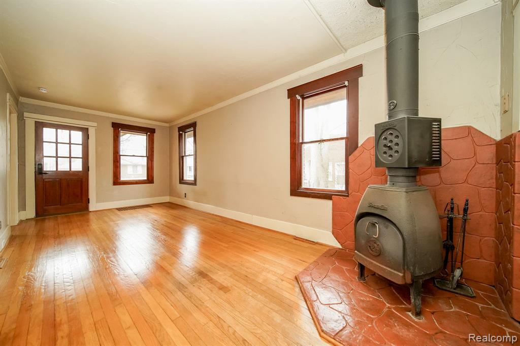 873 HENDRICKSON Boulevard, Clawson, MI — Photo 18
