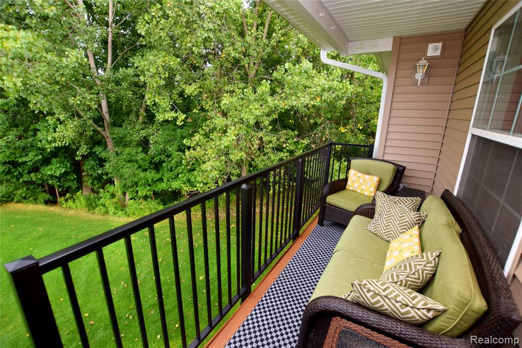 899 Watercress Lane, Fenton, MI 48430 — Photo 15