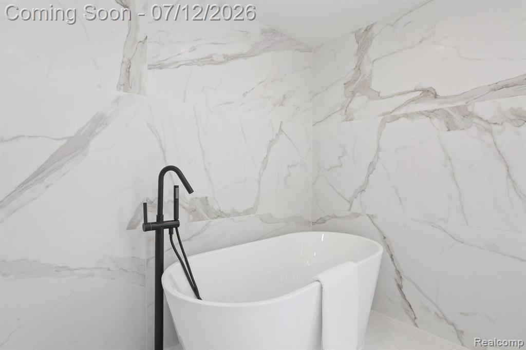7381 CATHEDRAL Drive, Bloomfield Hills, MI — Photo 23