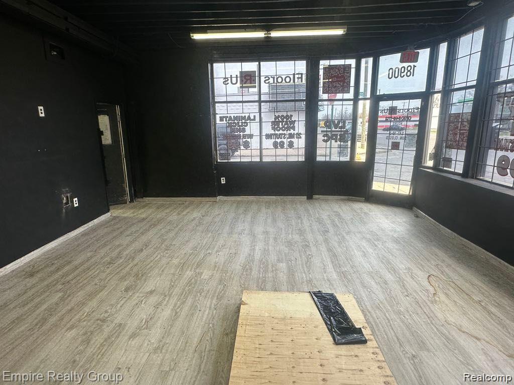 18900 W Warren Avenue, Detroit, MI 48228 — Photo 3