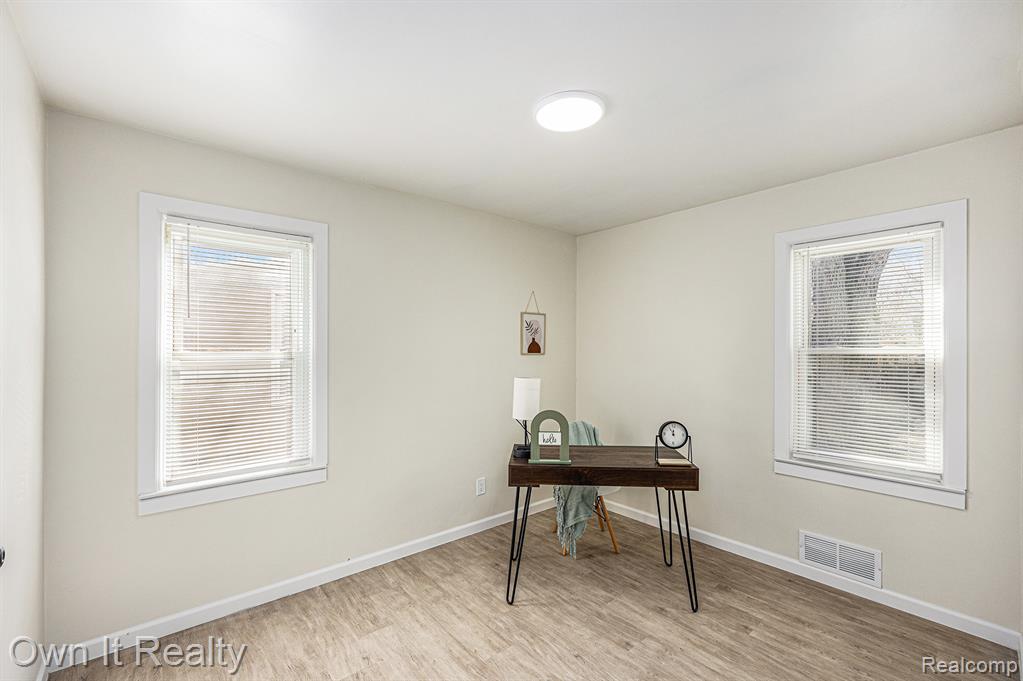 7437 Parkland, Dearborn, MI 48239 — Photo 10