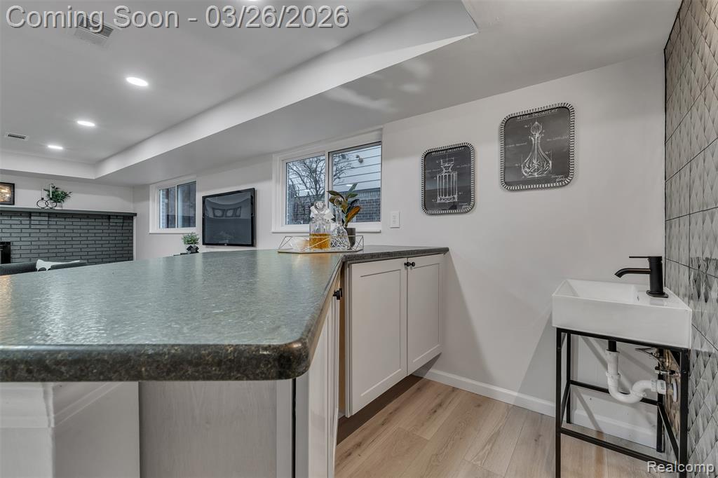 43935 Harsdale Drive, Canton, MI 48187 — Photo 34