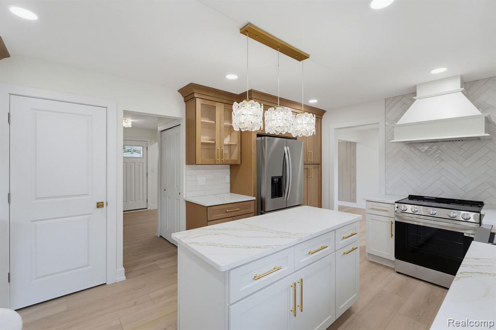 6780 Lee Crest Drive, West Bloomfield, MI — Photo 9