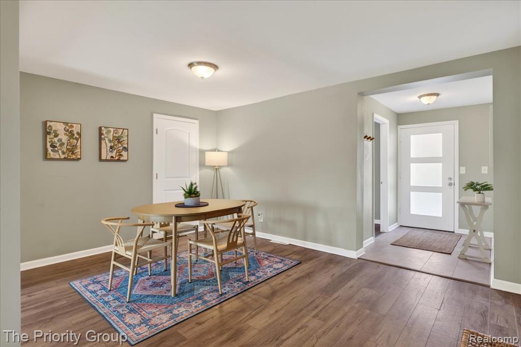 636 Lakeview Drive, White Lake, MI — Photo 11