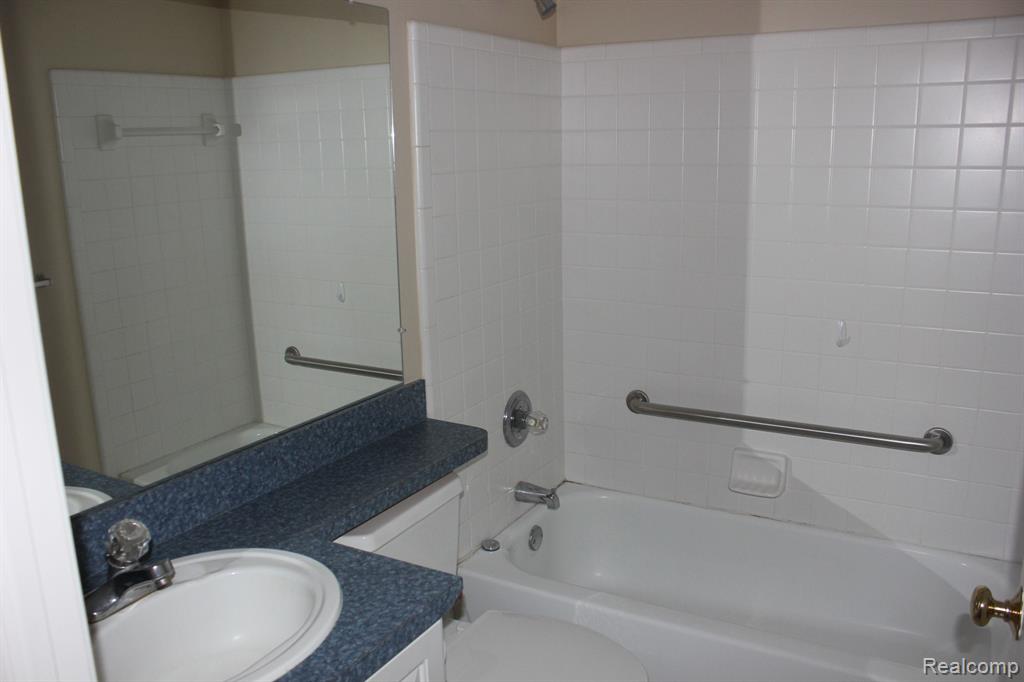 41205 CHANCELLOR, Clinton Twp, MI 48038 — Photo 22