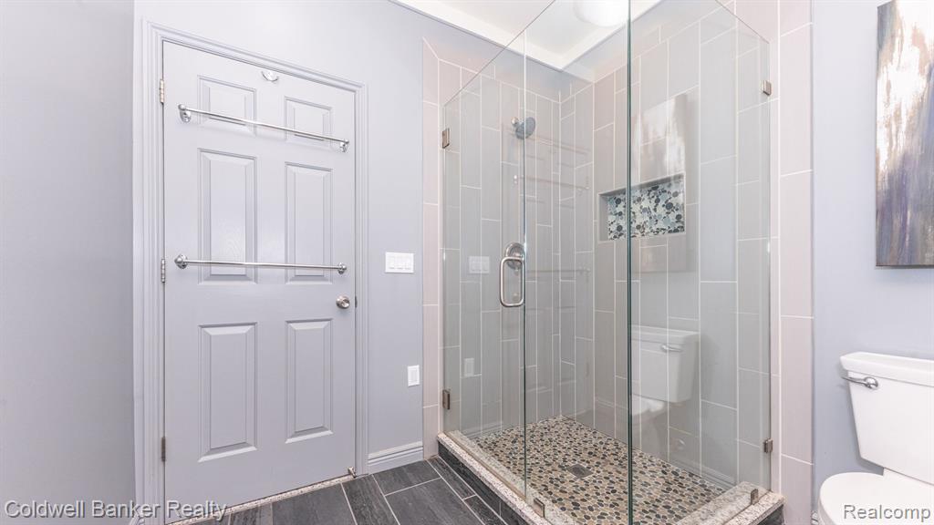 13541 CHRISTINA Lane, Belleville, MI 48111 — Photo 30