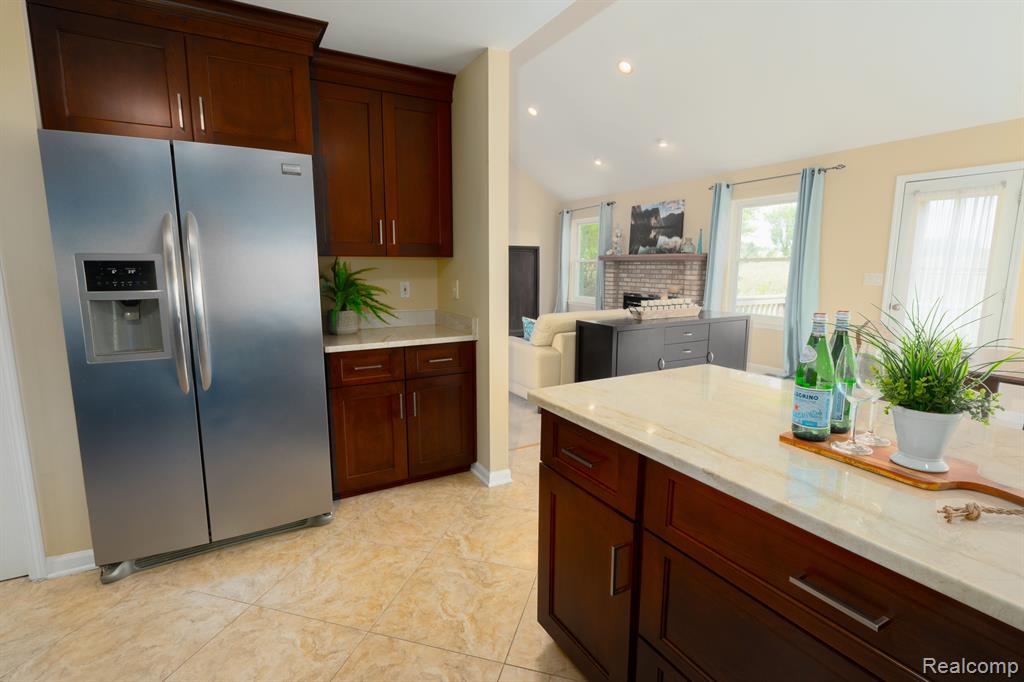 4839 SYCAMORE Drive, Ypsilanti, MI 48197 — Photo 13