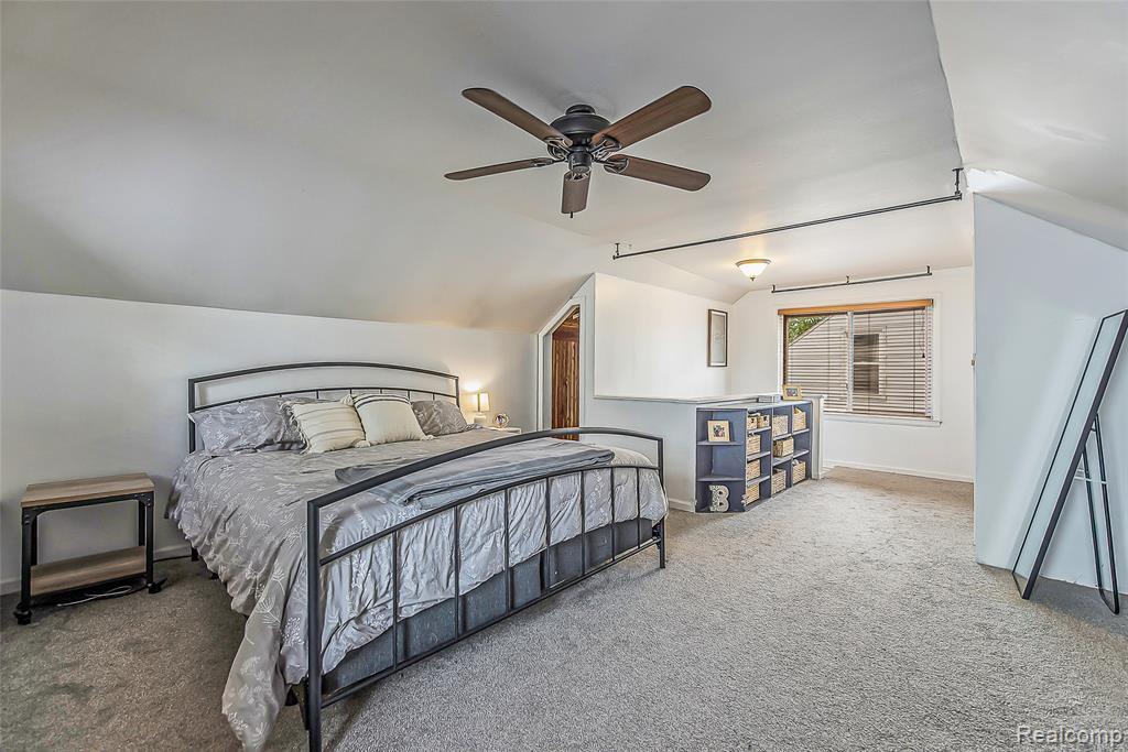 417 Helene Avenue, Royal Oak, MI 48067 — Photo 21