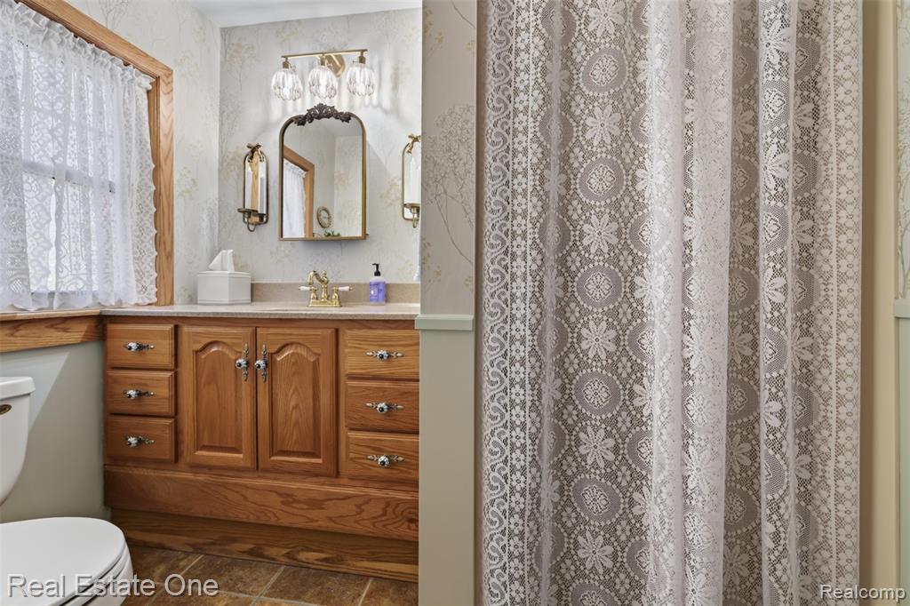 4 N Church Street, Ortonville, MI 48462 — Photo 20