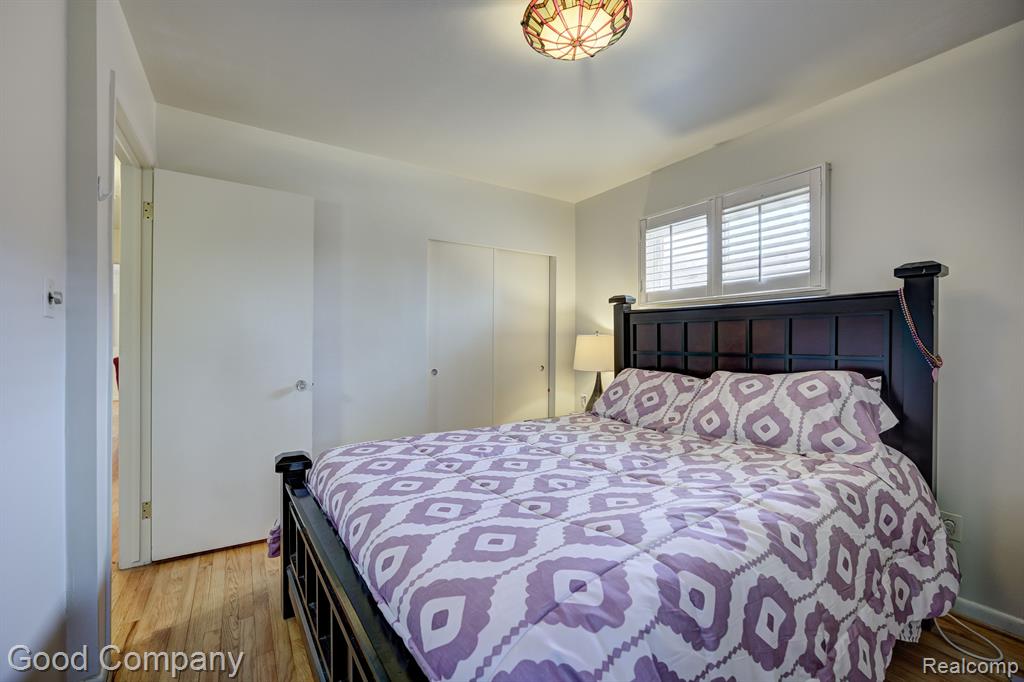 705 BUTTERNUT Avenue, Royal Oak, MI 48073 — Photo 19