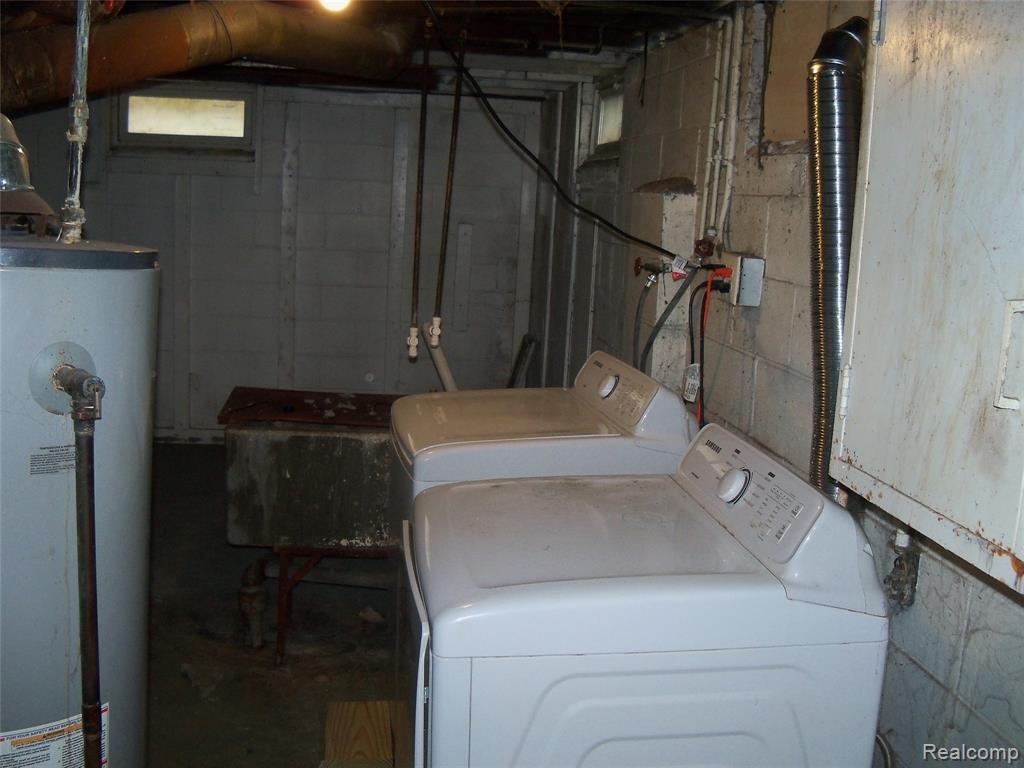 413 E Hemphill Road, Flint, MI 48507 — Photo 20