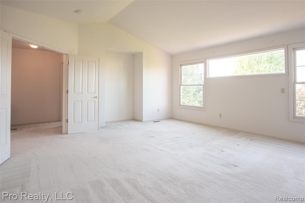 4233 Holly Lane, Rochester, MI 48306 — Photo 25