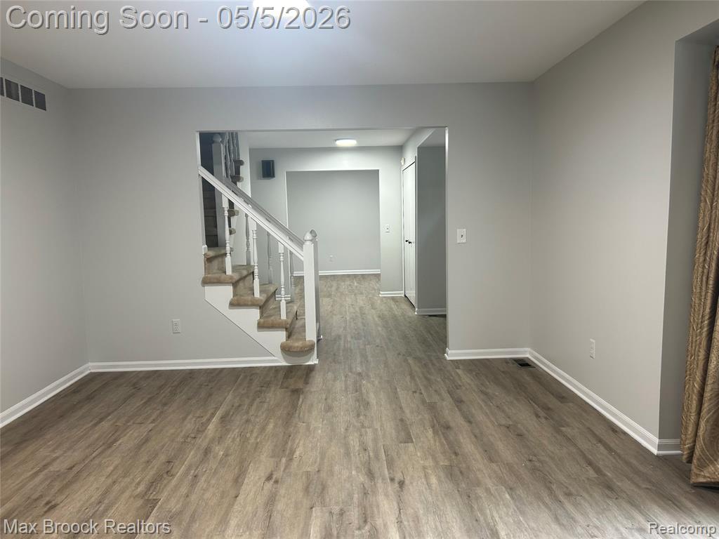 2081 BABCOCK Drive, Troy, MI 48084 — Photo 2