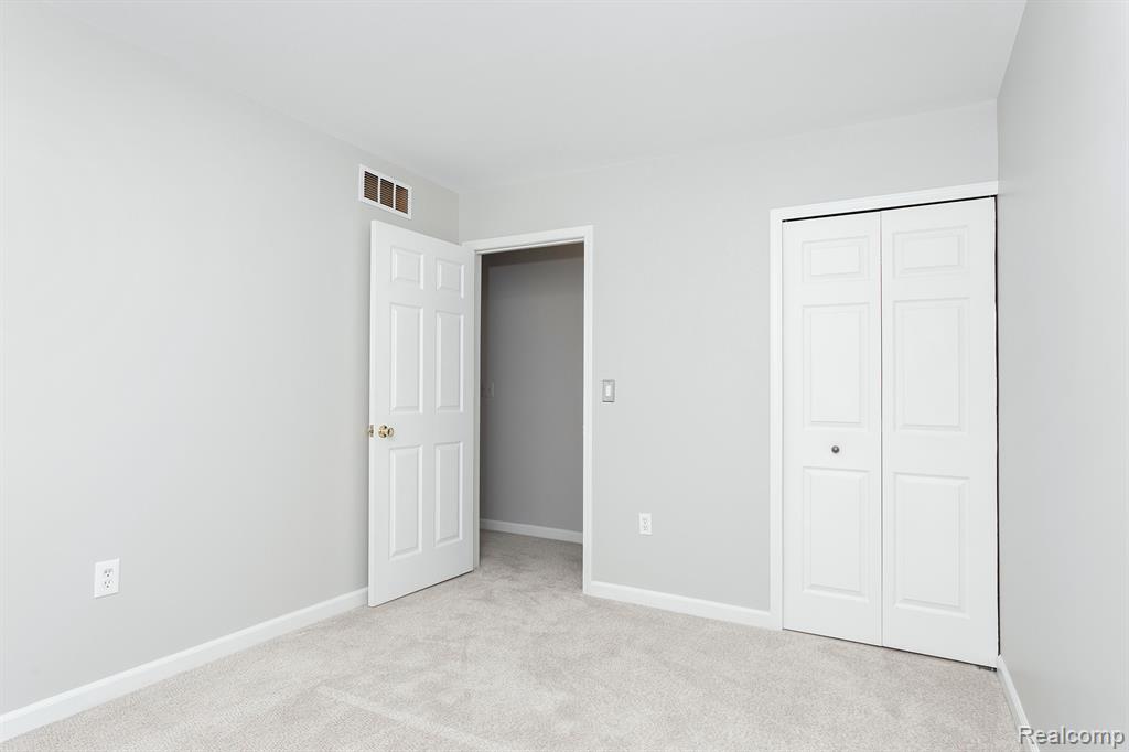 4914 CARA, Royal Oak, MI 48073 — Photo 26