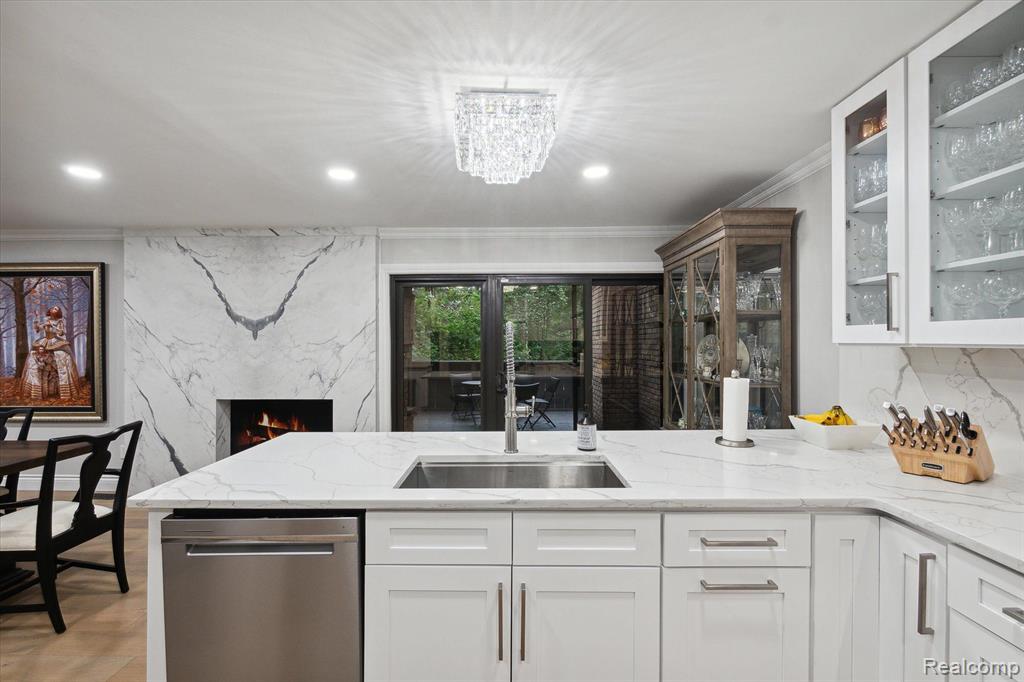 1892 Pine Ridge Lane, Bloomfield Hills, MI 48302 — Photo 17