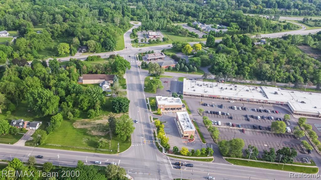 617 S HEWITT Road, Ypsilanti, MI 48197 — Photo 15