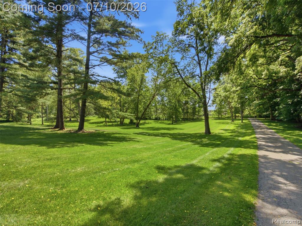 670 W Snell Road, Rochester, MI 48306 — Photo 71