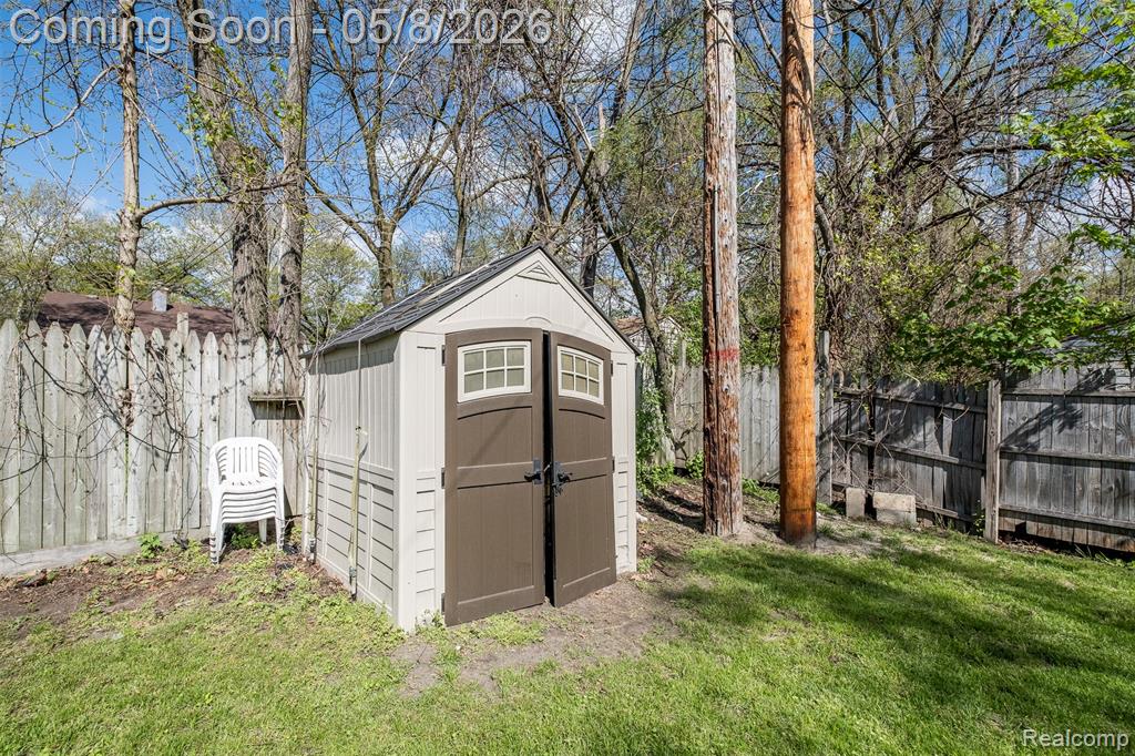 8796 Saratoga Street, Oak Park, MI 48237 — Photo 36