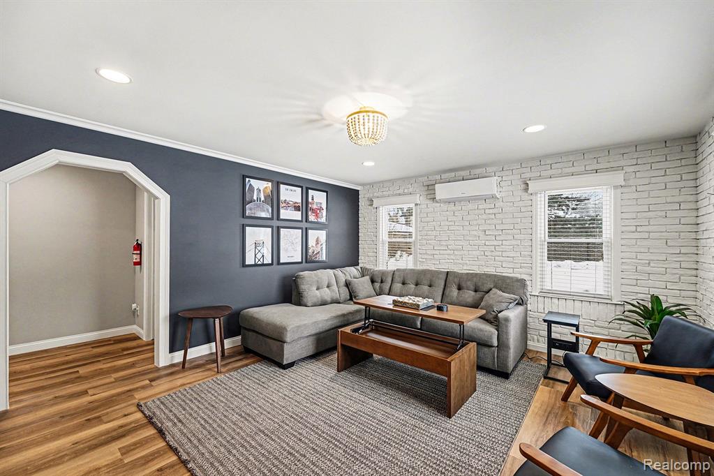 710 Hartland Drive, Troy, MI 48083 — Photo 13