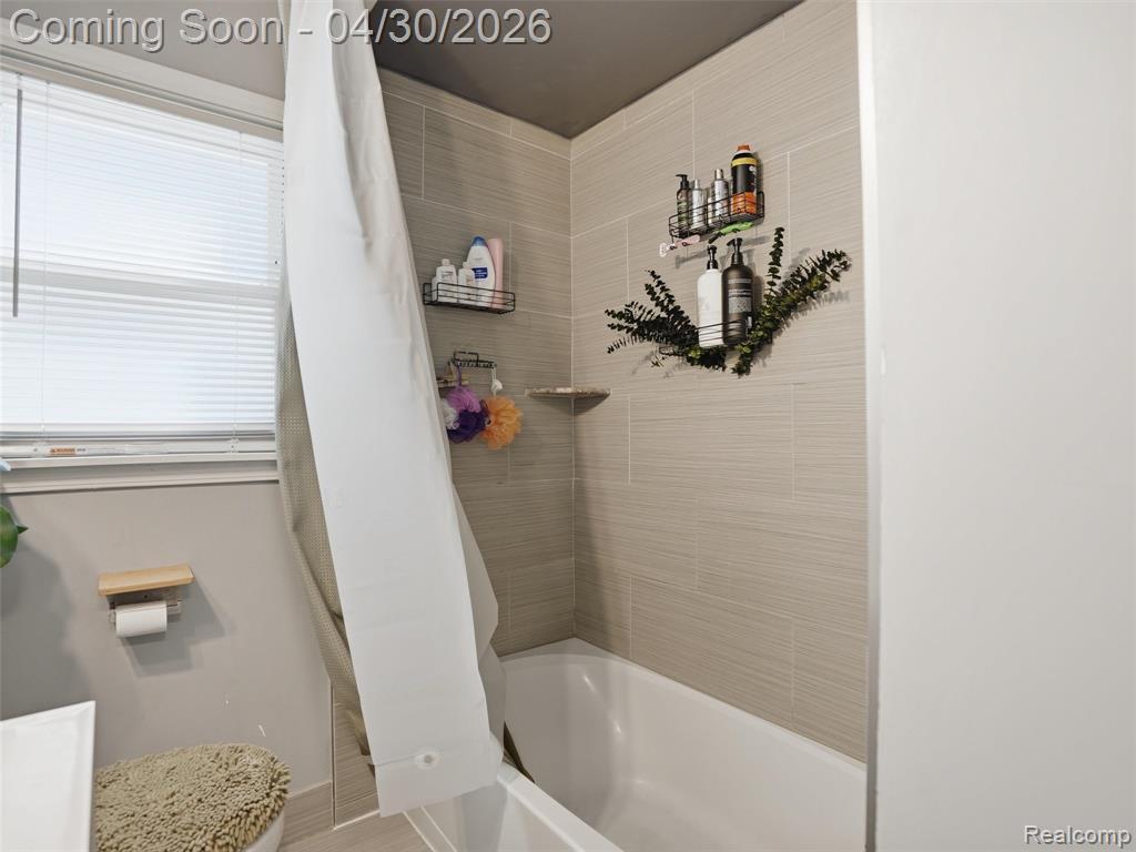 18901 Garfield, Redford, MI 48240 — Photo 16