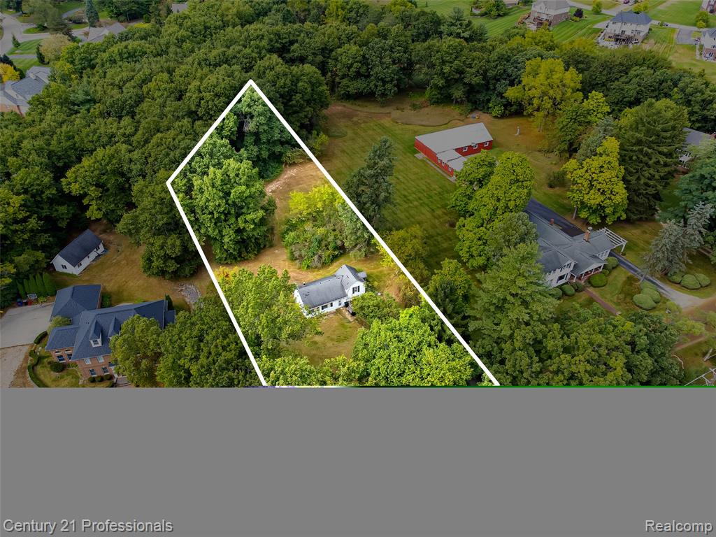 8041 Bridge Lake Road, Clarkston, MI 48348 — Photo 6