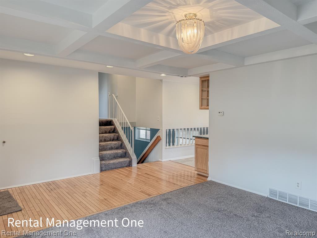 5604 HAYMEADOW Drive, West Bloomfield, MI — Photo 2