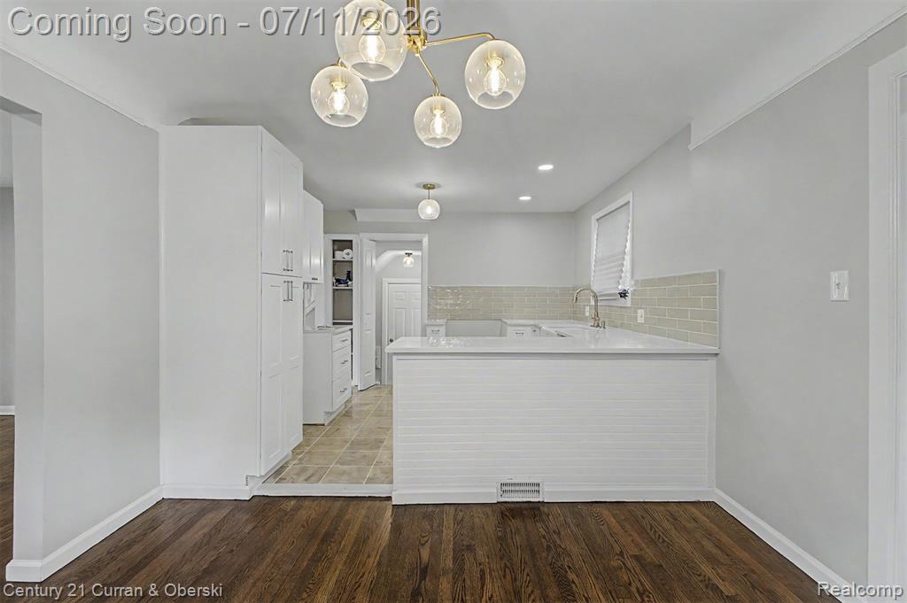 9263 Rosemont St Avenue, Detroit, MI 48228 — Photo 8
