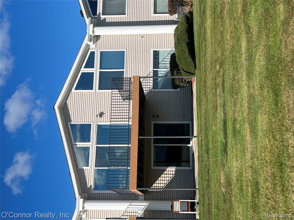 823 Crystal Lane, Marysville, MI 48040 — front exterior