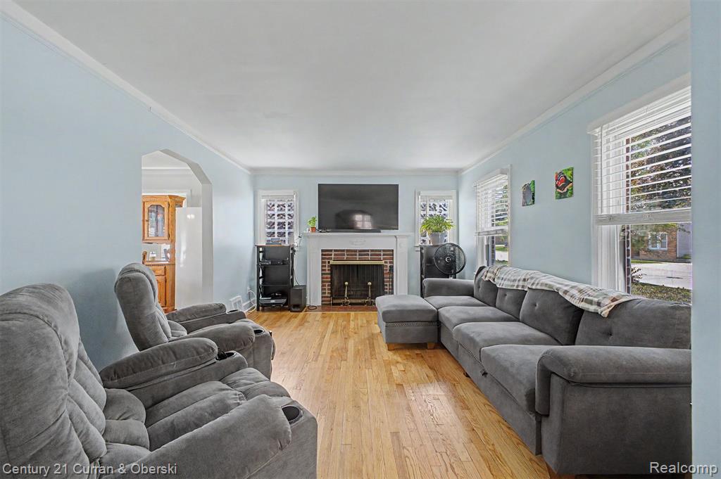 6821 Kolb Avenue, Allen Park, MI 48101 — Photo 4