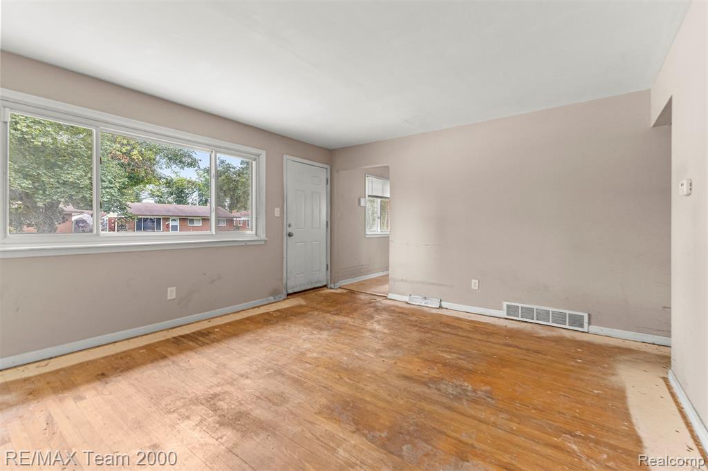 6924 Fellrath Street, Taylor, MI 48180 — Photo 5