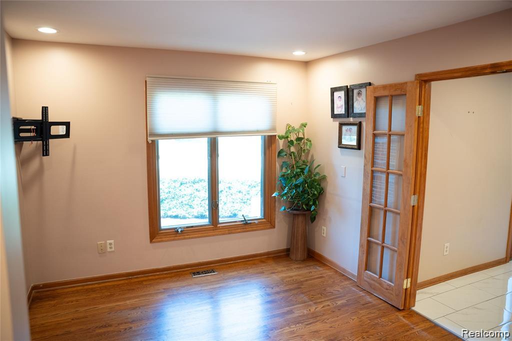 6651 Arlington Drive, West Bloomfield, MI — Photo 20