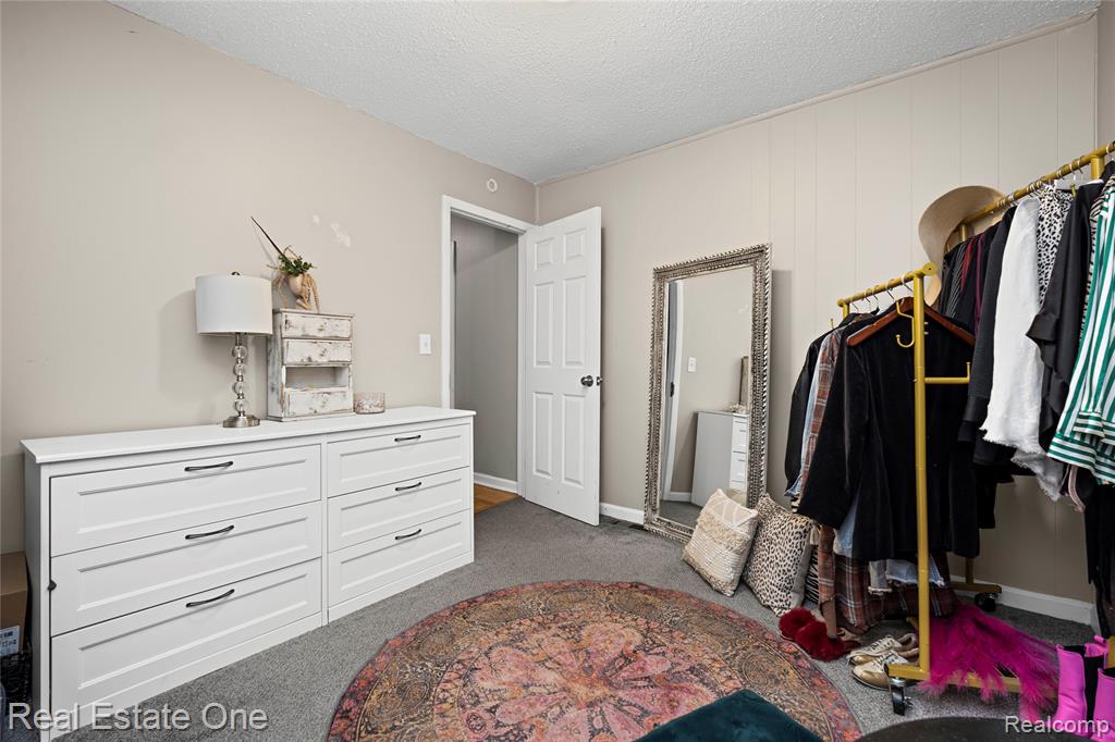 881 Tyrone Avenue, Waterford, MI 48328 — Photo 23