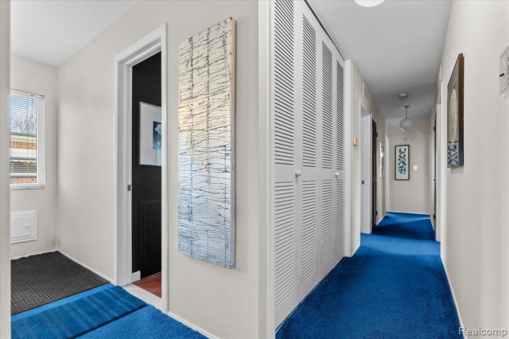 30124 Garry Avenue, Madison Heights, MI 48071 — Photo 14