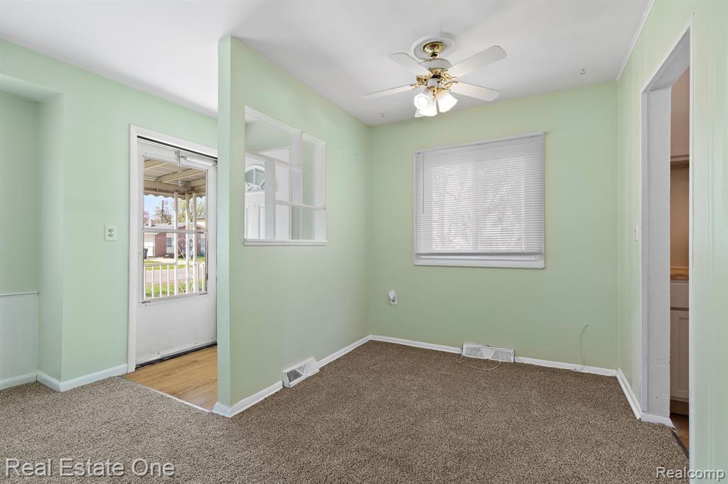 7957 PINE Street, Taylor, MI 48180 — Photo 6
