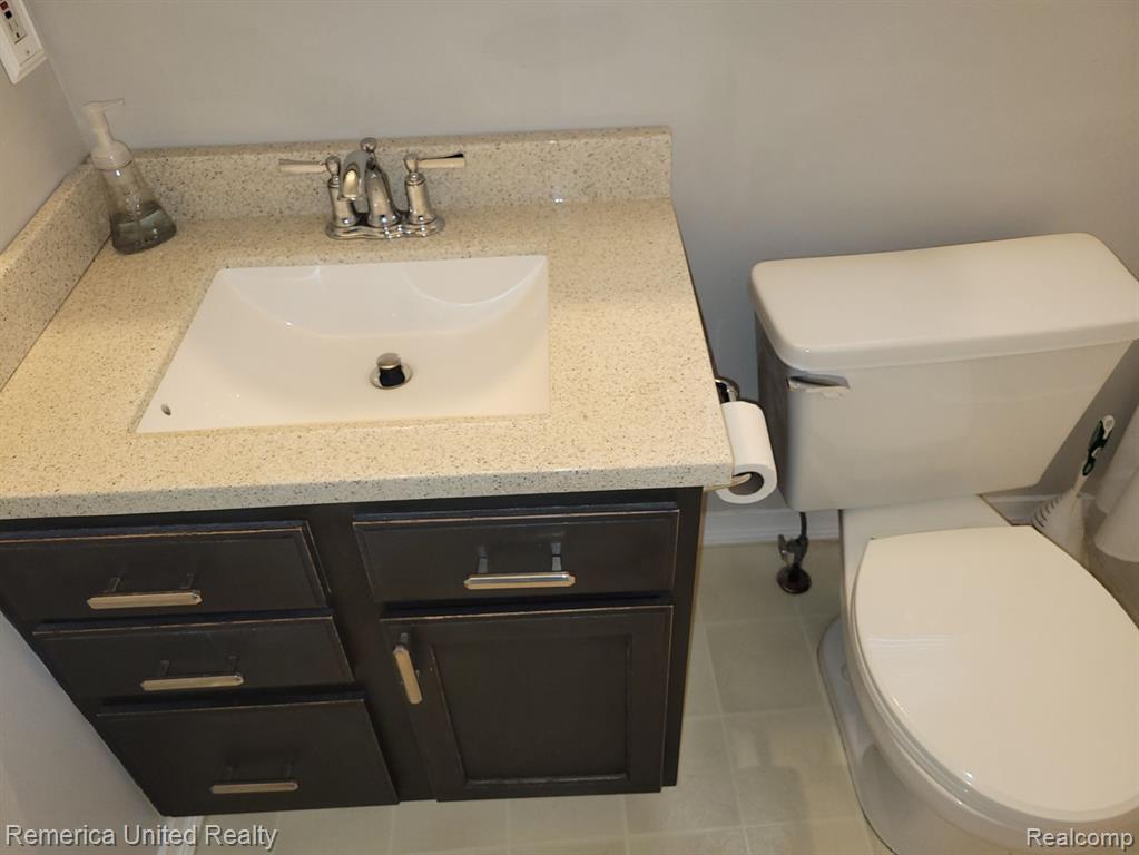 971 RIKKI ANN, Wixom, MI 48393 — Photo 22