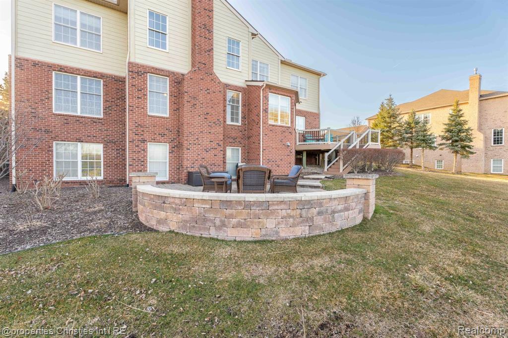 17248 CRESTBROOK Drive, Northville, MI 48168 — Photo 58