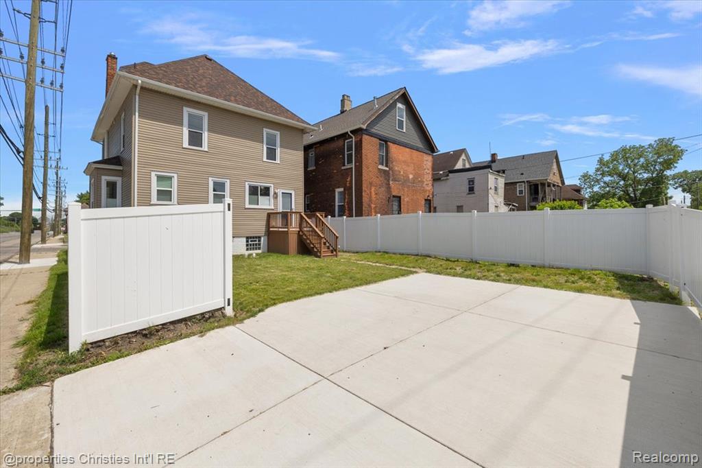 2579 Townsend Street, Detroit, MI 48214 — Photo 26