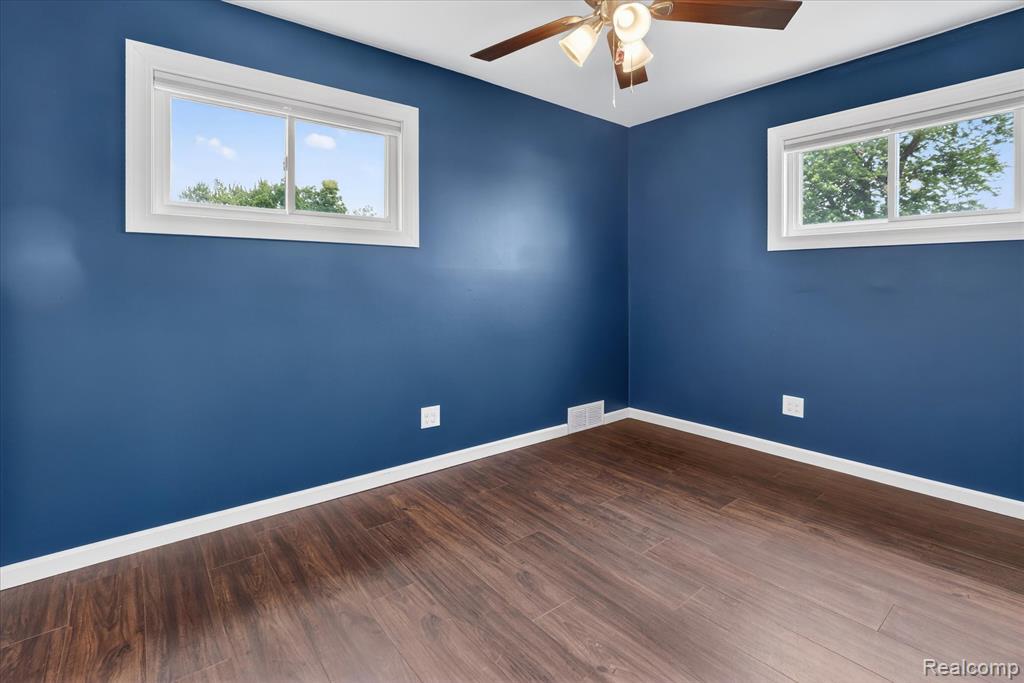 18514 Ray Street, Riverview, MI 48193 — Photo 13