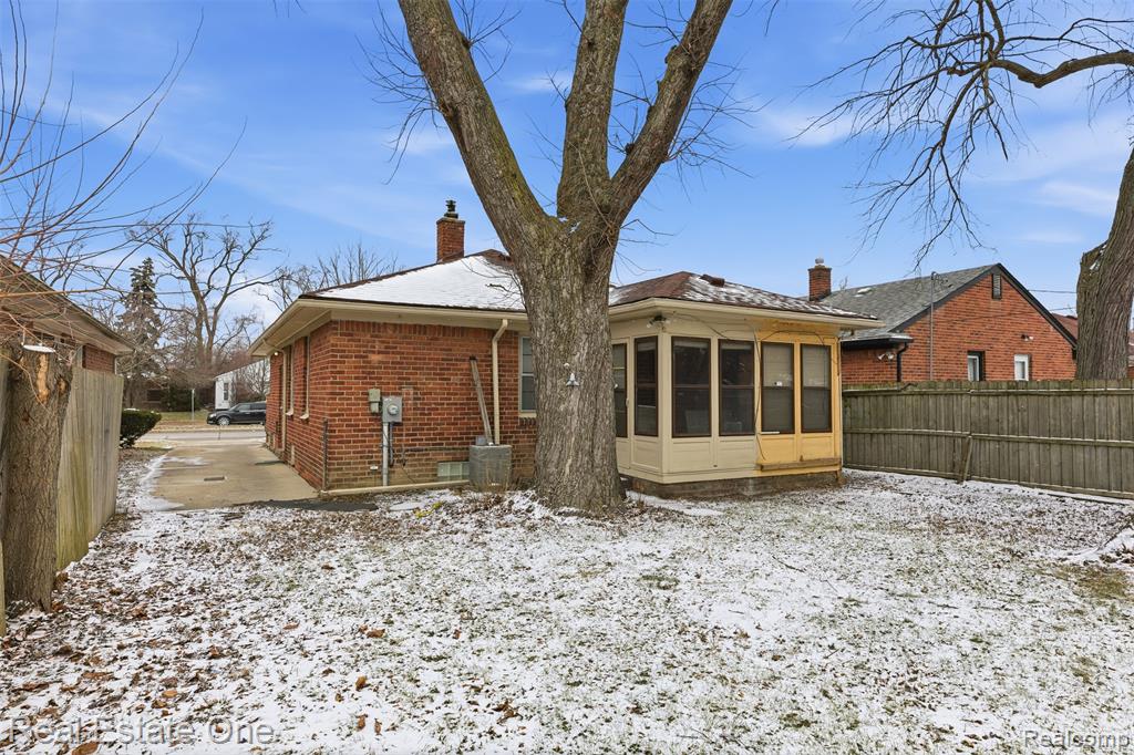 12835 Oak Park Boulevard, Oak Park, MI 48237 — Photo 36