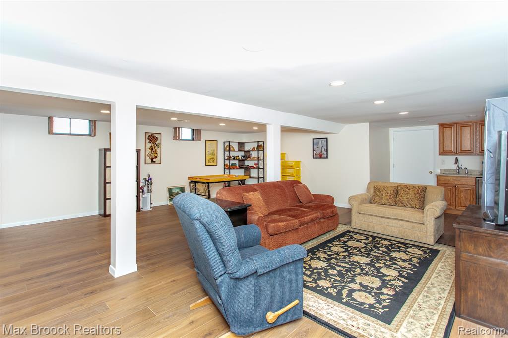 14271 Lincoln Street, Oak Park, MI 48237 — Photo 29