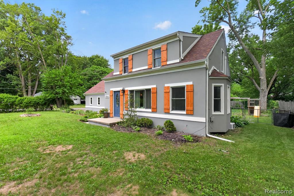 21154 Flanders Street, Farmington, MI 48335 — Photo 4