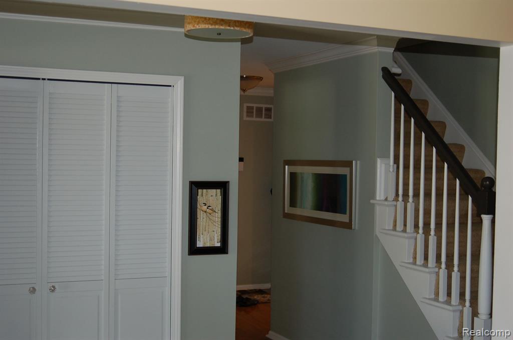 16911 WHITE HAVEN Drive, Northville, MI 48168 — Photo 21