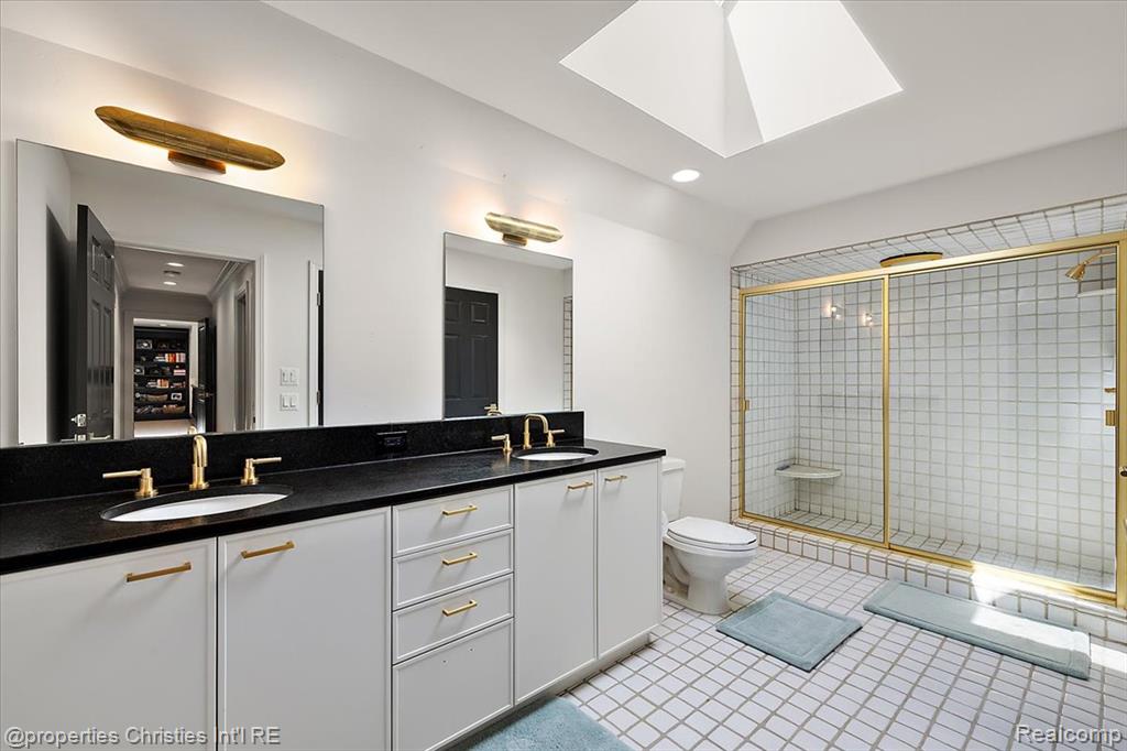 40 Scenic Oaks Drive N, Bloomfield Hills, MI 48304 — Photo 42
