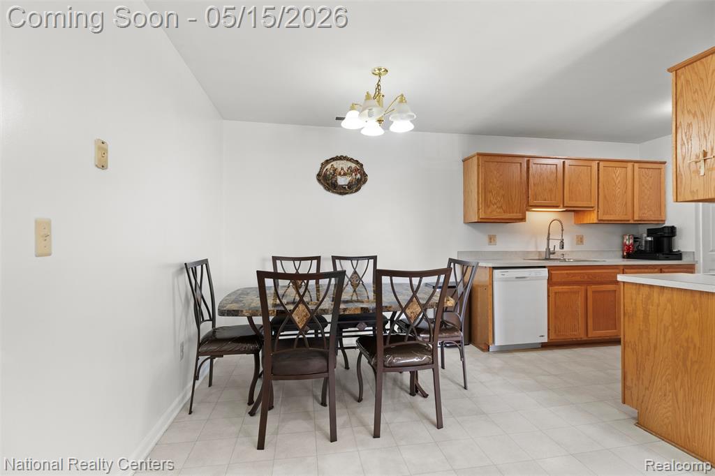 43220 Fountain Drive, Sterling Heights, MI 48313 — Photo 4