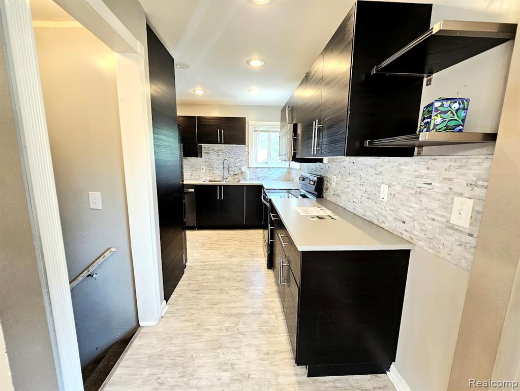 9994 Deering Street, Livonia, MI 48150 — Photo 9