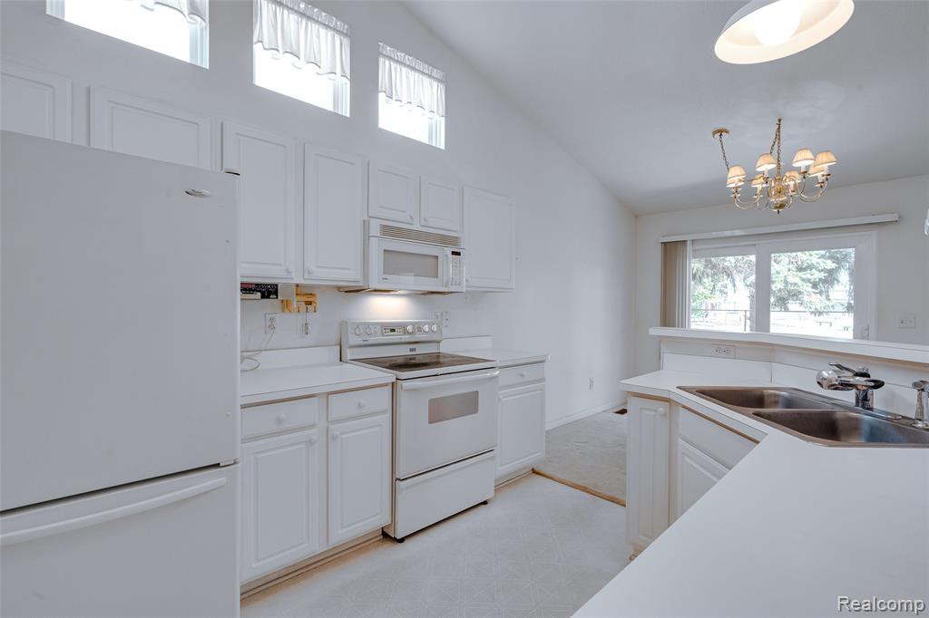 37306 Amhurst Drive, Westland, MI — Photo 19