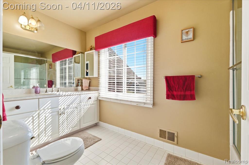 48017 Lincoln Drive, Macomb, MI 48044 — Photo 30