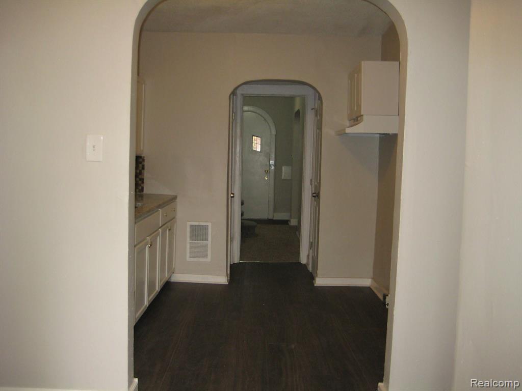 8066 NORMILE Street, Detroit, MI 48204 — Photo 27